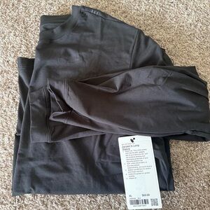 lululemon athletica zeroed long sleeve